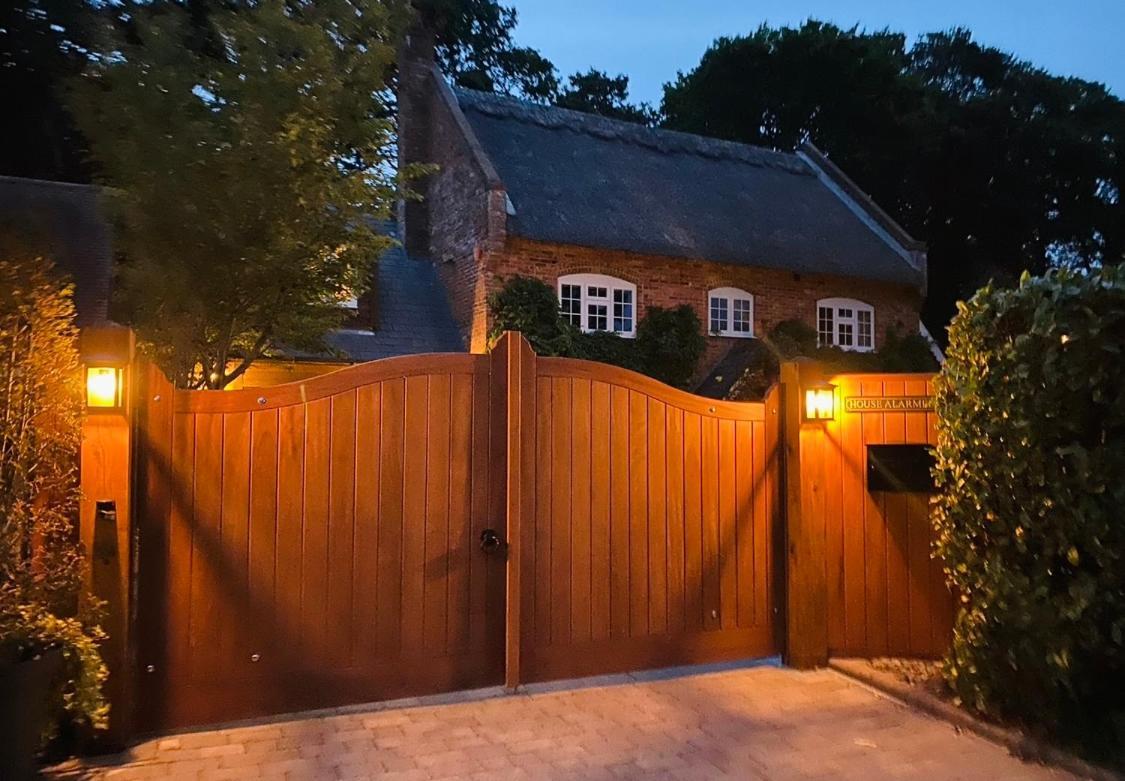 Little Woodside A Beautiful New Forest Self Contained Private Luxury Annexe New Milton Exterior photo